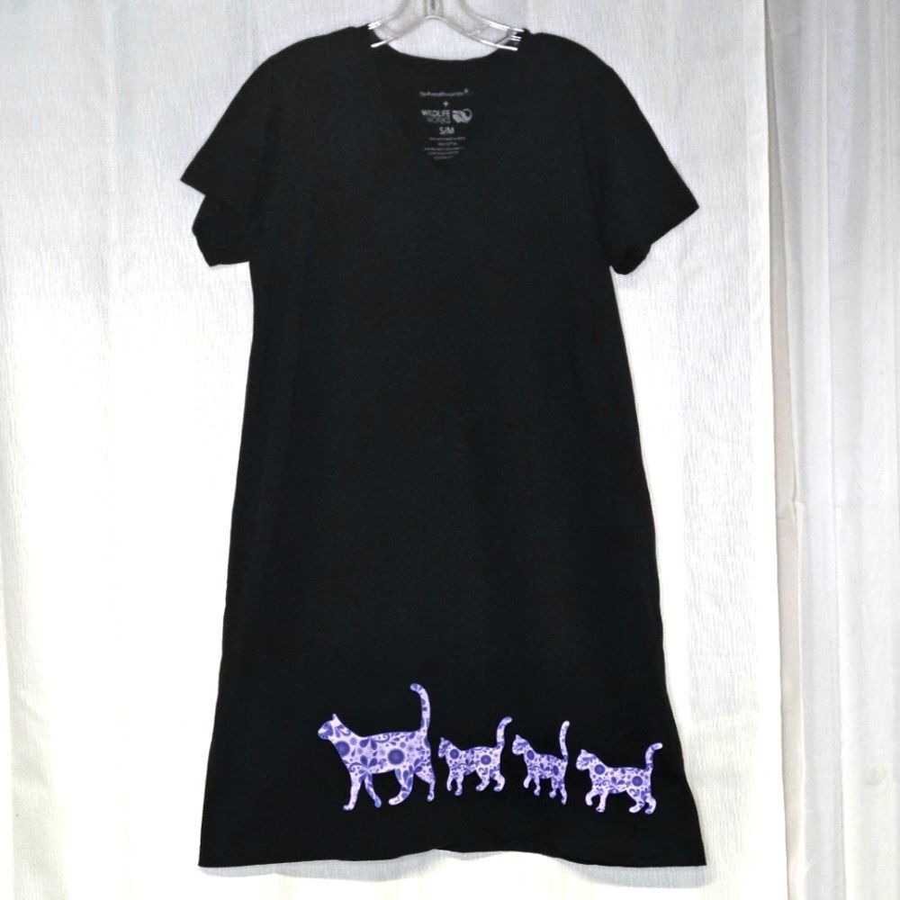Animal Rescue Wildlife Works Black & Purple Calico Print in Cat Tee Shirt Dress
